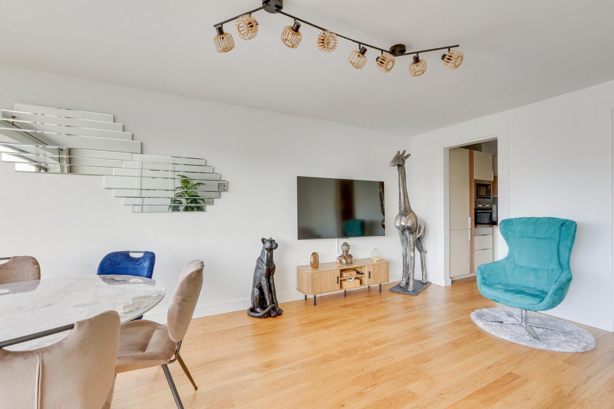 Paris Luxury Apartment 75M2 With Eiffel Tower View, 1 Min Metro, Parking Ngoại thất bức ảnh